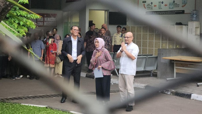 **Eks Dirut ASDP Ira Puspadewi Resmi Bebas dari Rutan KPK, Ini Kisah di Balik Rehabilitasinya**