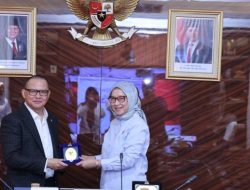 MenPAN-RB Akan Dukung Target 500 Ribu PMI di 2026, Rini Widyantini Ungkap Strateginya