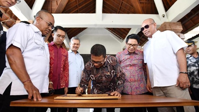 Yandri Puji BUMDes Gentha Persada Sukses Buka Lapangan Kerja dan Pasar Tani - Update 1