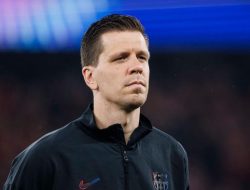 Szczesny Bersusah Payah di musim Pertama di Barca, “Tak Gajian”