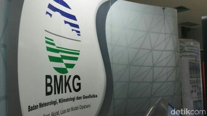 BMKG: Waspadai Hujan Lebat, Aceh-Sumut-Sumbar Siap Hadapi Ancaman Banjir!