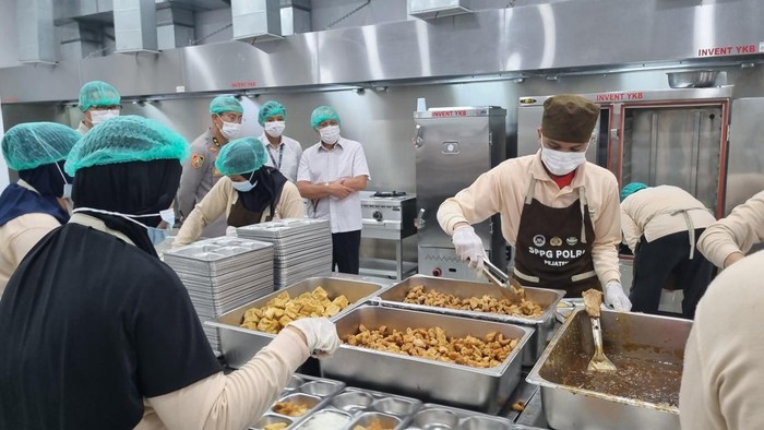 SPPG Polda Jabar Raih Juara 1 di Kategori Penyedia MBG Terbaik, Prestasi yang Menjanjikan!