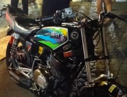 Gary Iskak Kendarai RX King saat Tabrak Pohon hingga Terpelanting – Update 1