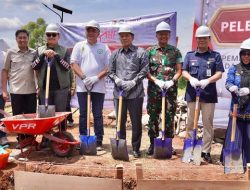 “Revolusi KKMP Pakansari: Menkop Proklamirkan sebagai Teladan Nasional!”