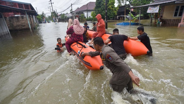 BNPB Terungkapkan Data Mencekam Pengungsi Banjir-Longsor Sumut, Ini Fakta yang Mengejutkan!