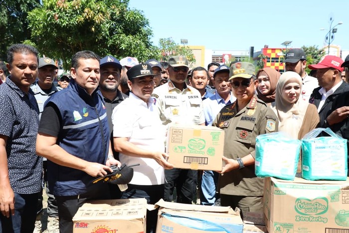 Mendagri Tito Karnavian Turun ke Lhokseumawe, Cek Infrastruktur Vital dan Salurkan Bantuan