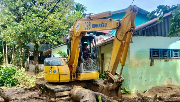 Andre Rosiade Desak Gubernur Sumbar Bentuk Satgas Anti Pembalakan-Tambang Liar