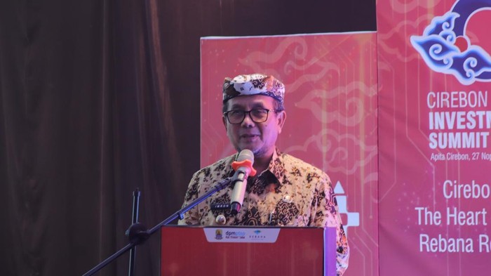 **Bupati Cirebon: Lima Komitmen Baru untuk Menarik Investor Global**