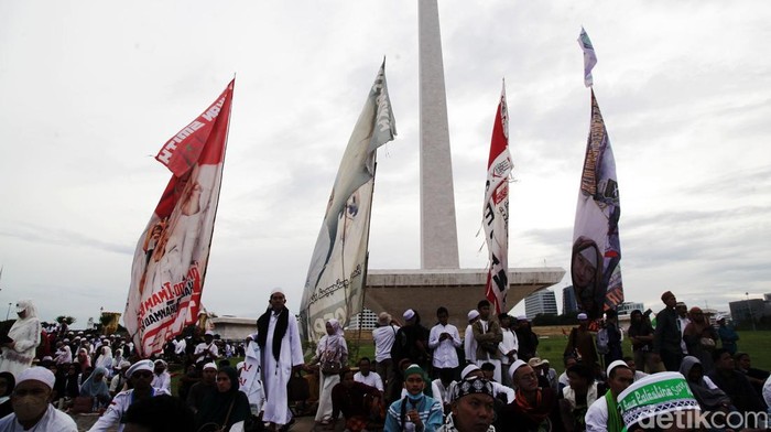 **17 Tempat Parkir di Sekitar Monas, Solusi Transportasi untuk Reuni 212 Hari Ini**