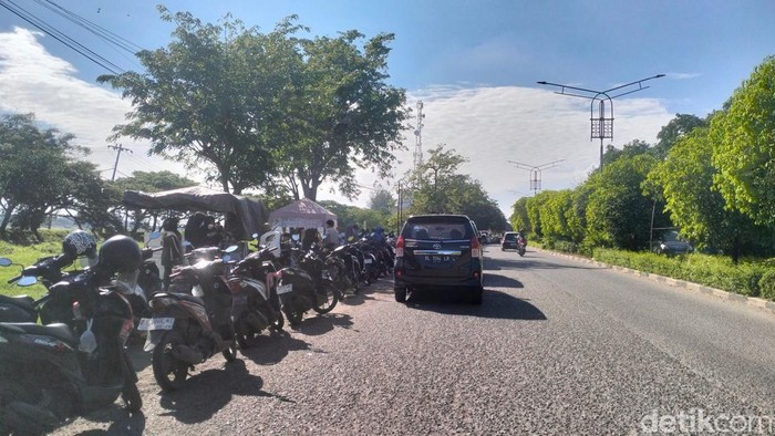 Antrean BBM di Banda Aceh Melebihi 1 Km, Banjir Tak Bertanggung Jawab