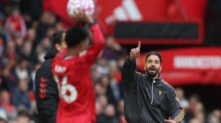 **MU Andalkan Bola Mati, Kenapa Tidak? Zirkzee dan Bruno Fernandes Cetak Kemenangan 2-1 atas Crystal Palace**