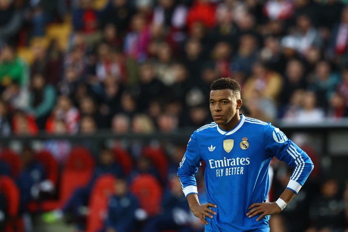 Jarang-jarang nih, Mbappe Ngomel-ngomel sama Wasit dalam Pertandingan yang Mempertontonkan Emosi!