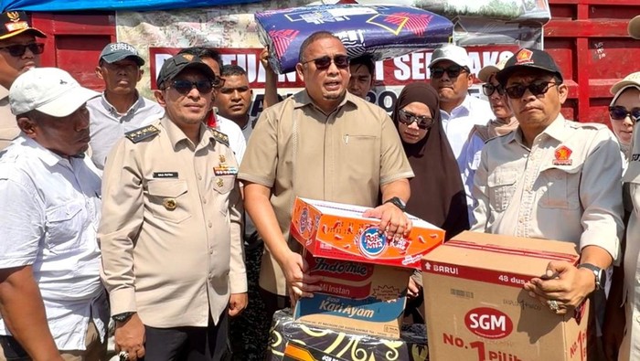 Andre Rosiade Siapkan Bantuan Alat Berat-Genset untuk Kabupaten Agam - Update 1