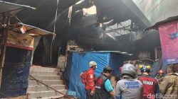 **Kebakaran Menyapu Pasar Anyar Bogor, 20 Kios Pedagang Terhangus dalam Waktu Singkat**