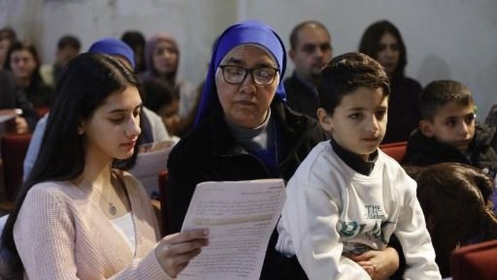 **Natal Penuh Keprihatinan di Gaza: Umat Kristiani Bersusahpayah dalam Gencatan Senjata yang Dilewati**