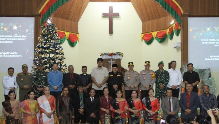 **Potret Ibadah Natal Damai di Riau: 1.060 Personel Bersinergi dari Inhu hingga Pelalawan**