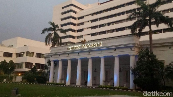 RI Minta Konflik Saudi-Separatis Yaman Diselesaikan Lewat Dialog Politik – Alternatif 1