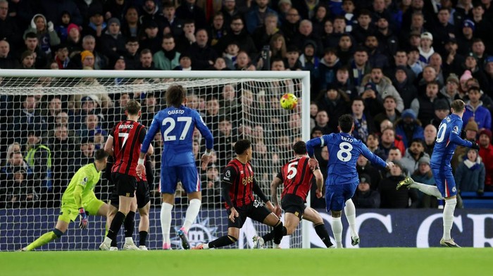 “Chelsea dan Bournemouth Berjuang di Babak Pertama, Skor Tetap Kencang 2-2!”