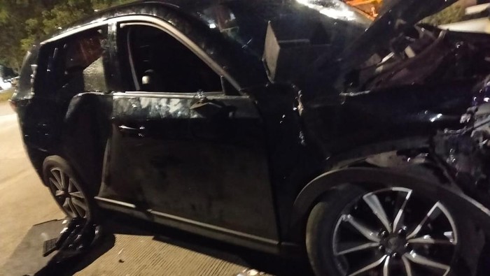 **Pengemudi Mazda yang Tertemper KA di Jakbar, JC, Masih Dirawat di RS**