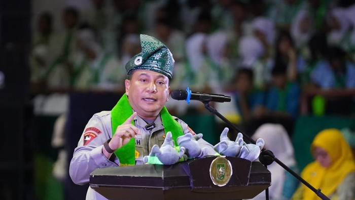 Kapolda Riau: Gen-Z, Waktunya Berdaya dengan Medsos untuk Selamatkan Alam!