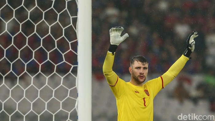 Maarten Paes, Kiper Timnas Indonesia, Jadi Rekrutan Spesial Ajax Belanda