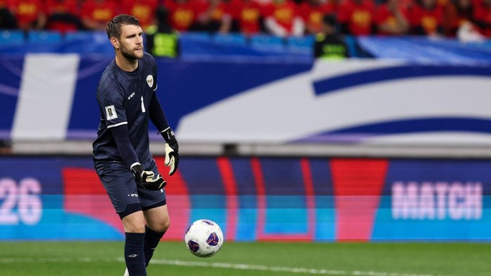 “Ajax Bakal Umumkan Maarten Paes? Simak Jadwal Mysterius Ini!”