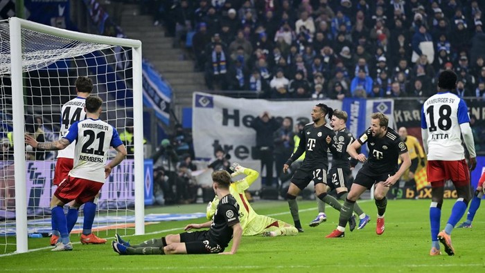 “Derbi Berdarah: Hamburg Vs Bayern Munich Selesaikan 2-2 dalam Pertandingan yang Penuh Gairah!”