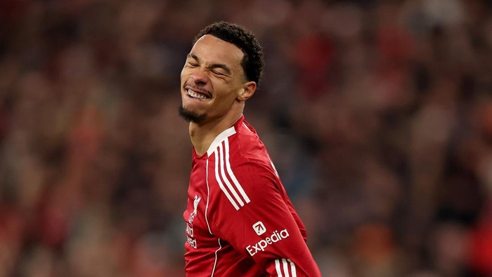 **Anak Gawang Aktor Utama Gol Kedua Hugo Ekitike ke Gawang Newcastle! Liverpool Balikkan Keadaan di Anfield**