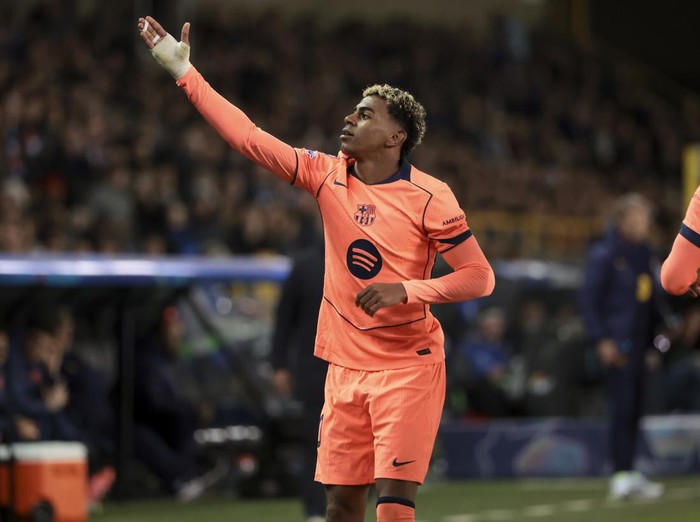 **Hansi Flick Berharap Lamine Yamal Bisa Lebih Baik lagi Usai Barcelona Kandas Elche dengan Skor 3-1**