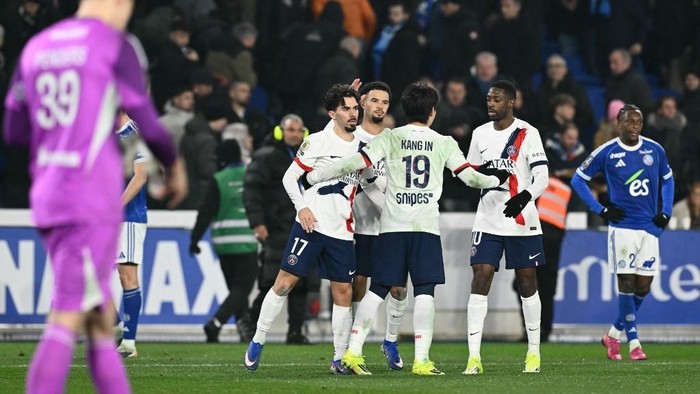 Strasbourg Vs PSG: Hakimi Dikartu Merah, Les Parisiens Berhasil Menang 2-1