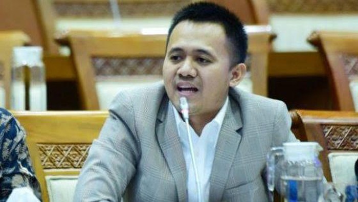 PDIP Potong Tali, Menhan Bicara Pencopotan Direksi Himbara Tanpa Otoritas!