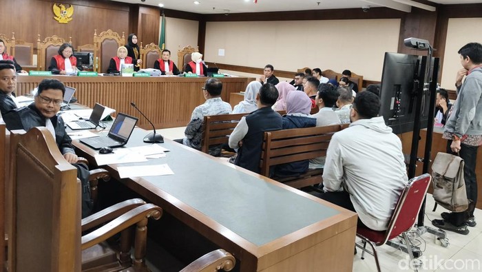 Hakim Minta Saksi Kasus Kemnaker Balikin USD 10 Ribu dalam Bentuk Uang Bukan Motor – Update 1