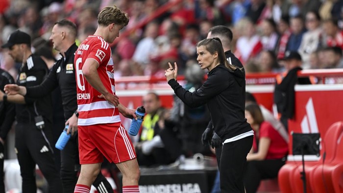 **Marie-Louise Eta, Sejarah! Pelatih Perempuan Pertama di Bundesliga untuk Union Berlin**