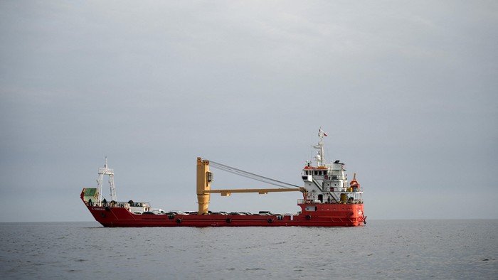 Dari Selat Hormuz ke Rakyat: Ketahanan Energi Indonesia di Ujung Pisau Geopolitik