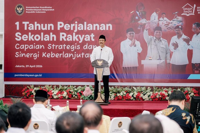 “166 Titik Perubahan: Setahun Sekolah Rakyat, Menyusur Jalan Keluar Kemiskinan”
