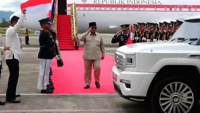 **Prabowo Perdana Naik Maung, Curi Perhatian di Filipina**