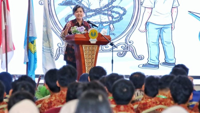 Waka MPR Minta Remaja: Jangan Palsukan Usia di Medsos, Bersikaplah Transparan